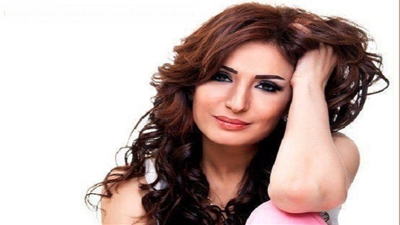الفنانة أمل رزق 