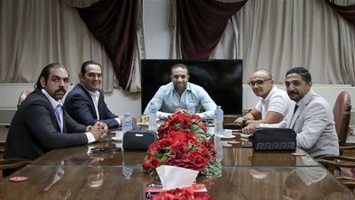  تفاصيل جلسة محمد سراج الدين مع مستشار وزير التربية والتعليم