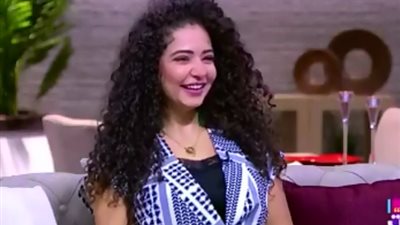  فيديو| ندى أكرم تكشف عن أفضل طرق تجعل الشعر 