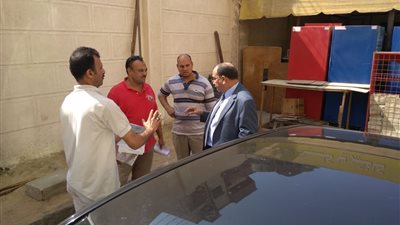 رئيس جامعة بني سويف يستفسر عن أسعار منتجات كافتيريا الحرم الجامعي