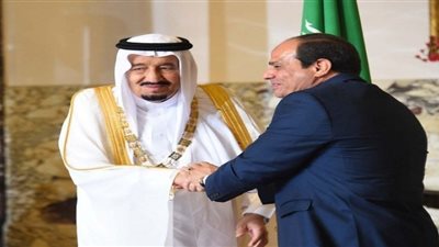السيسي يبعث رسالة إلى خادم الحرمين الشريفين 