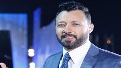  أحمد فهمي يهنئ شيرين عبدالوهاب علي أغنية تاج راسك 