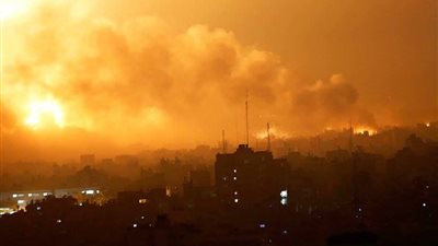 طيران الاحتلال الإسرائيلي يقصف غزة في 5 مناطق مختلفة