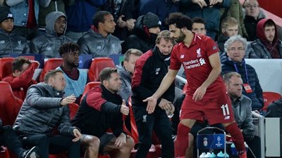 بعد ثنائية النجم الأحمر.. الصحف الإنجليزية تتغني وتتغزل في محمد صلاح