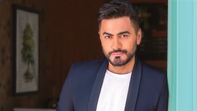  بعد تاليا وأمايا .. تامر حسني يرزق بأحمد 