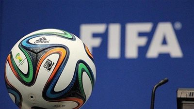 تعديل في قانون كرة القدم لمنع إضاعة الوقت