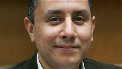 الناقد الفني محمد رفعت يكشف أسباب فشل ليالي الحلمية ونجاح الجزء الثالث من الأب الروحي