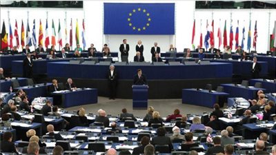السوق الأوروبية المشتركة وأزمة الشرق الأوسط.. ألمانيا تتزعم الإتحاد الأوروبي  