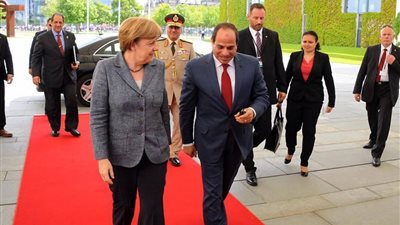 خبير العلاقات الدولية تعليقًا على زيارة السيسي لبرلين:  مصر قوة للقارة السمراء