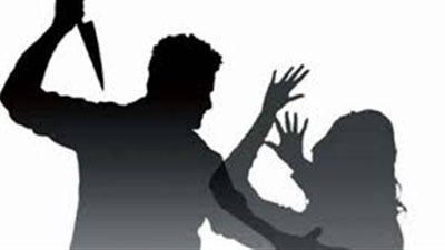 ضربني وبكى سبقني واشتكى .. زوج يقتل زوجته ويبلغ عنها