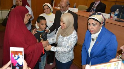 عضو الهيئة الإدارية للمنظمة العربية للمكفوفين : أُطالب المجتمع المدني بإنشاء هيئة لتصنييع العصا البيضاء