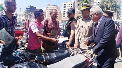 في حملة بالبحيرة .. تحرير أكثر من ألفي مخالفة مرورية 
