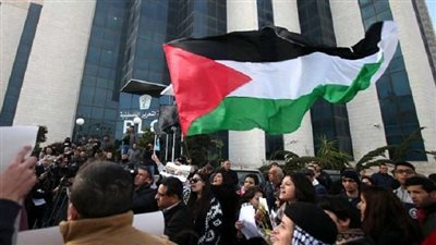 فلسطين على صفيح ساخن.. منظمة التحرير تطالب العالم بالتحقيق الفوري في جريمة الكيان الصهيوني الجديدة