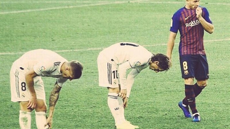 لقاء برشلونة وريال