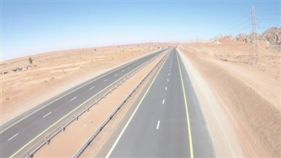 مدير عام الطرق بالوادي الجديد: 3 مليون جنيه لازدواج طريق 