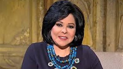 صور| معجبة مهووسة بإسعاد يونس تثير ضجة على انستجرام 