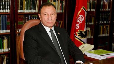 قالوا عن محمود الخطيب.. روجيه ميلا: كنت انتظره يقود مصر في كأس العالم.. الأبنودي: الخطيب شاعر ينظم الأبيات بكرة القدم