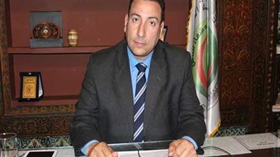 فيديو| نقيب الصيادلة: استشارة الطبيب قبل تناول أي مضاد حيوى