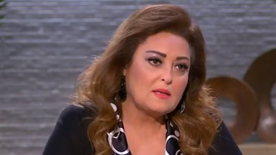فيديو| حكاية نهال عنبر مع والدتها 