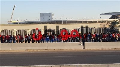 فيديو.. شاهد طوابير جماهير الأهلي لحضور مباراة الترجي
