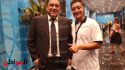 صور .. معتز الدمرداش يتوجه إلى قاعة منتدى شباب العالم 2018 