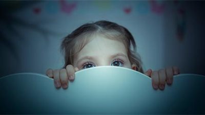 إنفوجراف|  تعرفي على أهم مشاكل النوم عند طفلك