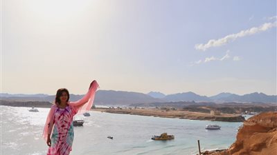 عن أسباب اختيار شرم الشيخ لإقامة منتدي شباب العالم .. سها عيد: طاقة المكان تبعث السعادة 
