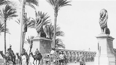 حكاية صورة| كوبري قصر النيل عام 1920