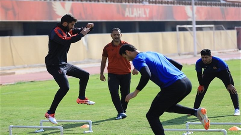 تدريبات شاقة لحراس