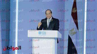 الرئيس السيسى فى جلسة كيف نبنى قادة المستقبل: يا دكتور حسين كنت إدينا فرصة نغطى تجربة المنيا إعلاميًا 