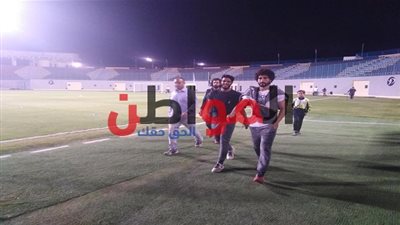 صور.. عماد فتحي يدعم الزمالك أمام حرس الحدود