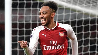 أوباميانج لاعب الشهر في أرسنال