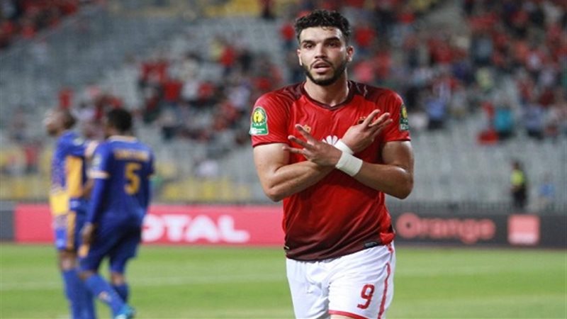 وليد أزارو - مهاجم