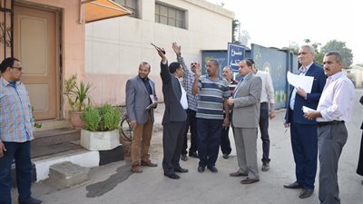 تخصيص أماكن جديدة لانتظار السيارات داخل حرم جامعة بني سويف