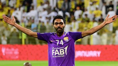صور.. أبوتريكة يفاوض حسين الشحات للانتقال للأهلي 