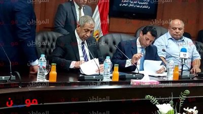 صور| وزير الشباب يوقع بروتوكول تعاون مع الأكاديمية العربية للعلوم 