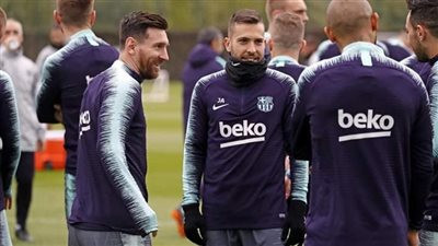 ميسي وأومتيتي يشاركان في تدريبات برشلونة