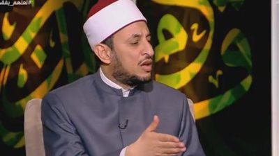 فيديو| رمضان عبدالمعز: يجوز الاقتداء بالمسيحي واليهودي