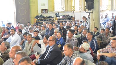 فيديو.. شعائر صلاة الجمعة من مسجد بن عطاء السكندري