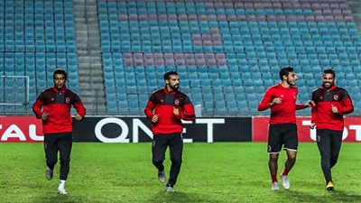مران خفيف للاعبي الأهلي في الفندق