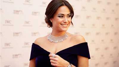 هند صبري تبدأ تصوير فيلم الممر مع أحمد عز في هذا الموعد 