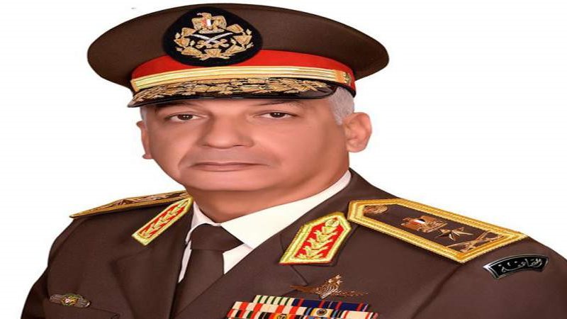 وزير الدفاع الفريق