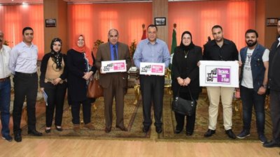 محافظ الشرقية يرفع شعار حملة 