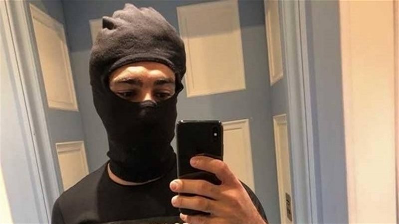 محمد صلاح وقميص بلاى