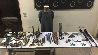 سقوط مزارع لإدارته ورشة لتصنيع الأسلحة النارية في المنيا