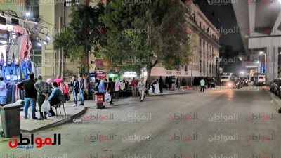 صور .. حملة مسائية لإزالة إشغالات حي بولاق أبو العلا