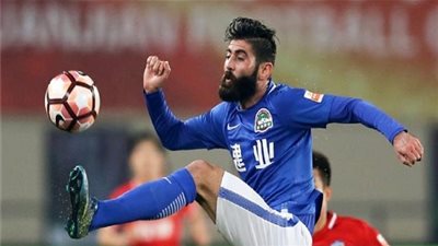 أحمد الصالح يطلب 550 ألف دولار سنويا للعب للأهلي