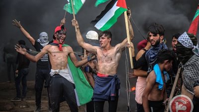 بعد استقالة ليبرمان ... الفلسطينيون يستعدون لجمعة التطبيع مع العدو جريمة وخيانة