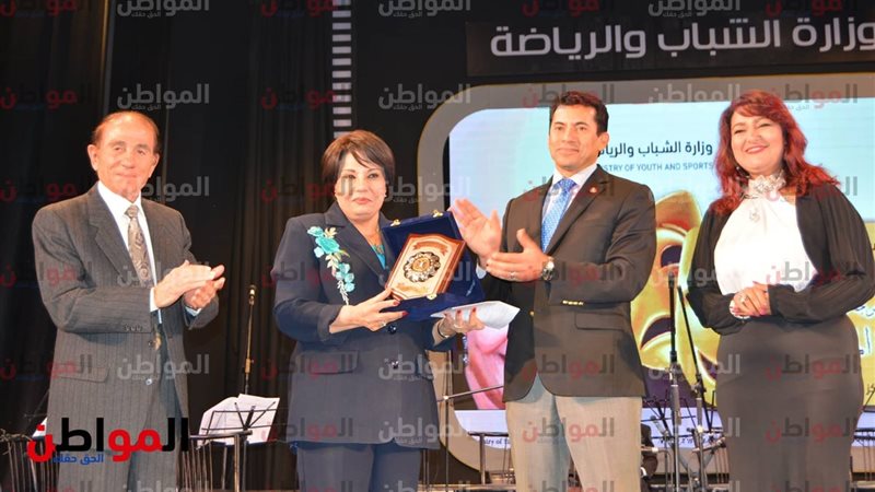 وزير الرياضة يكرم