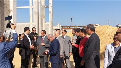 صور.. محافظ البحيرة: إنشاء ميناء الصيد هو جزء من منظومة تنمية مدينة رشيد